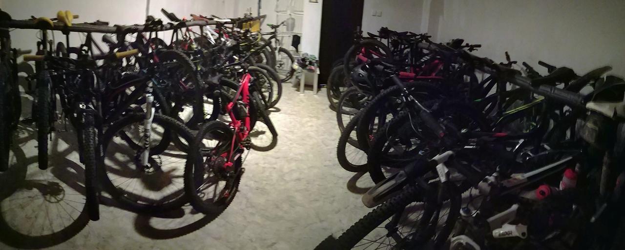 Bike-Hotel Medenec Nove Mesto pod Smrkem Exteriör bild